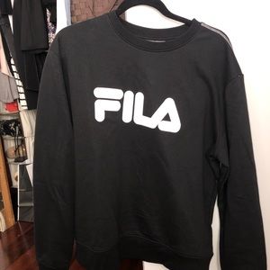 black fila sweatshirt